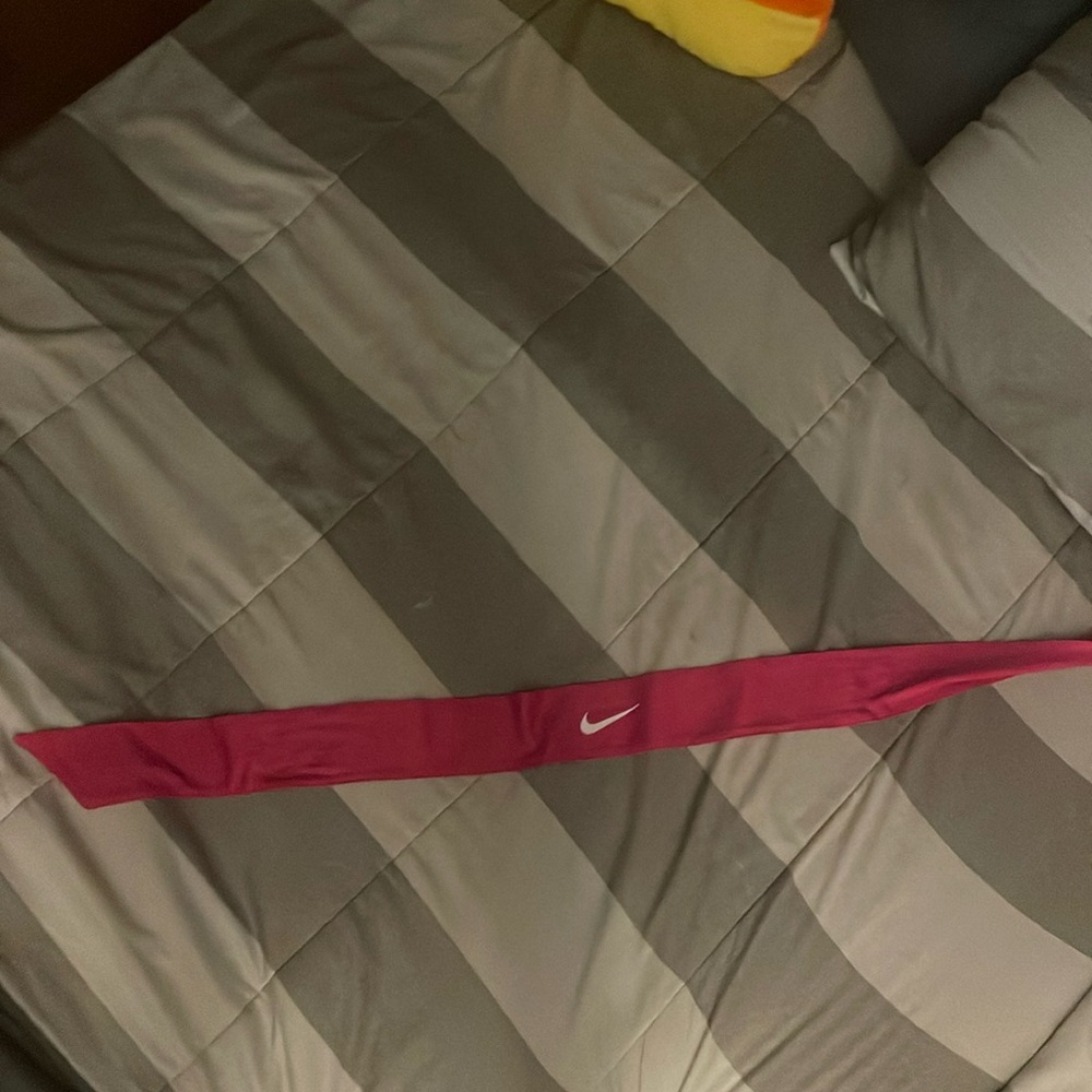 Women’s pink Nike dri-fit Nike ninja headband